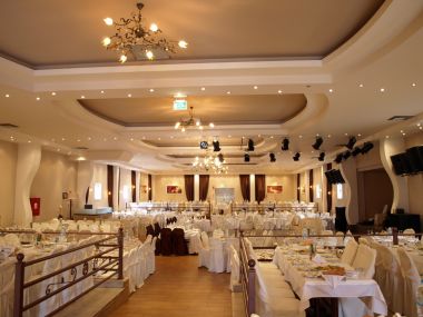 Τραπεζαρία εκδήλωσης Garden Hall